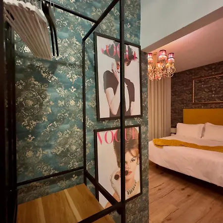 Singular Cotton Apartment Granada