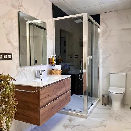 Singular Cotton Apartment