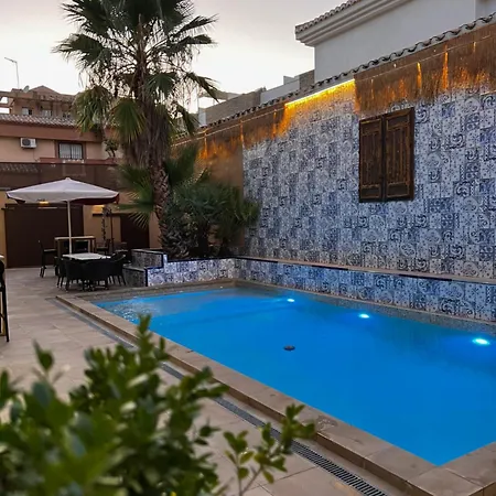 Singular Cotton Apartment *